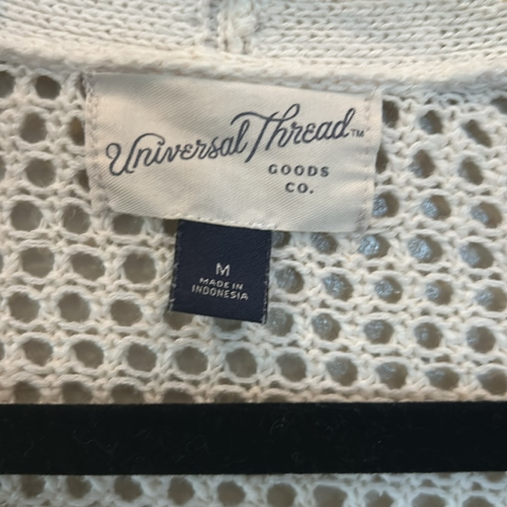 Universal Thread Open Weave Duster - Picture 2 of 4